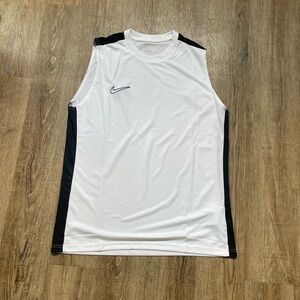 Nike Academy 23 Sleeveless Soccer Jersey White Sz  XL  DR1331-100